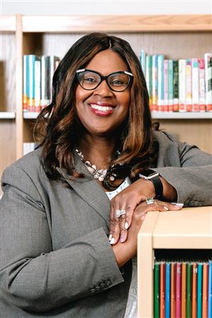 Dr Grenita Lathan